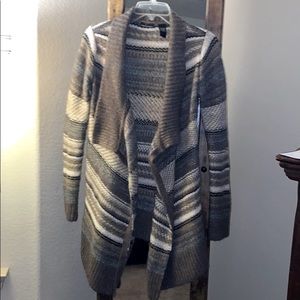 Moda Int. (VS) Angora-Wool Blend Cardigan